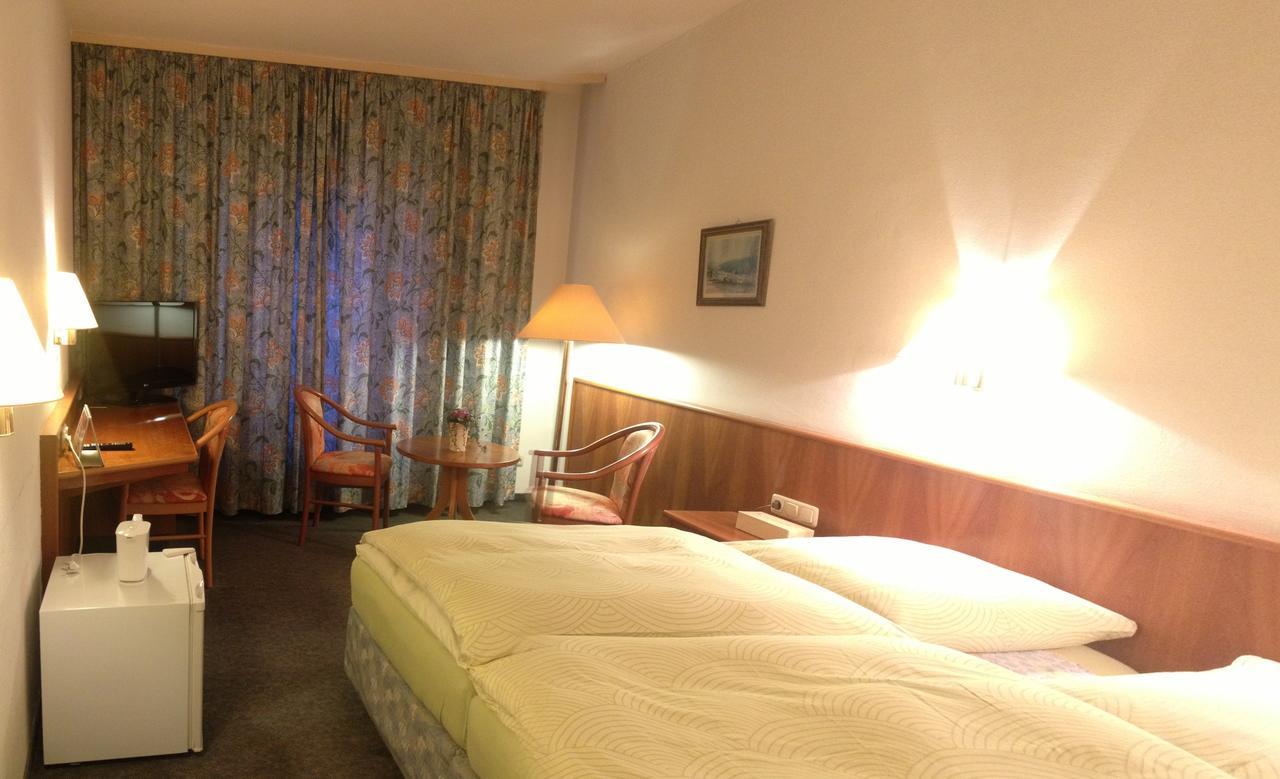 Hotel Stadt Steinbach Steinbach im Taunus Luaran gambar